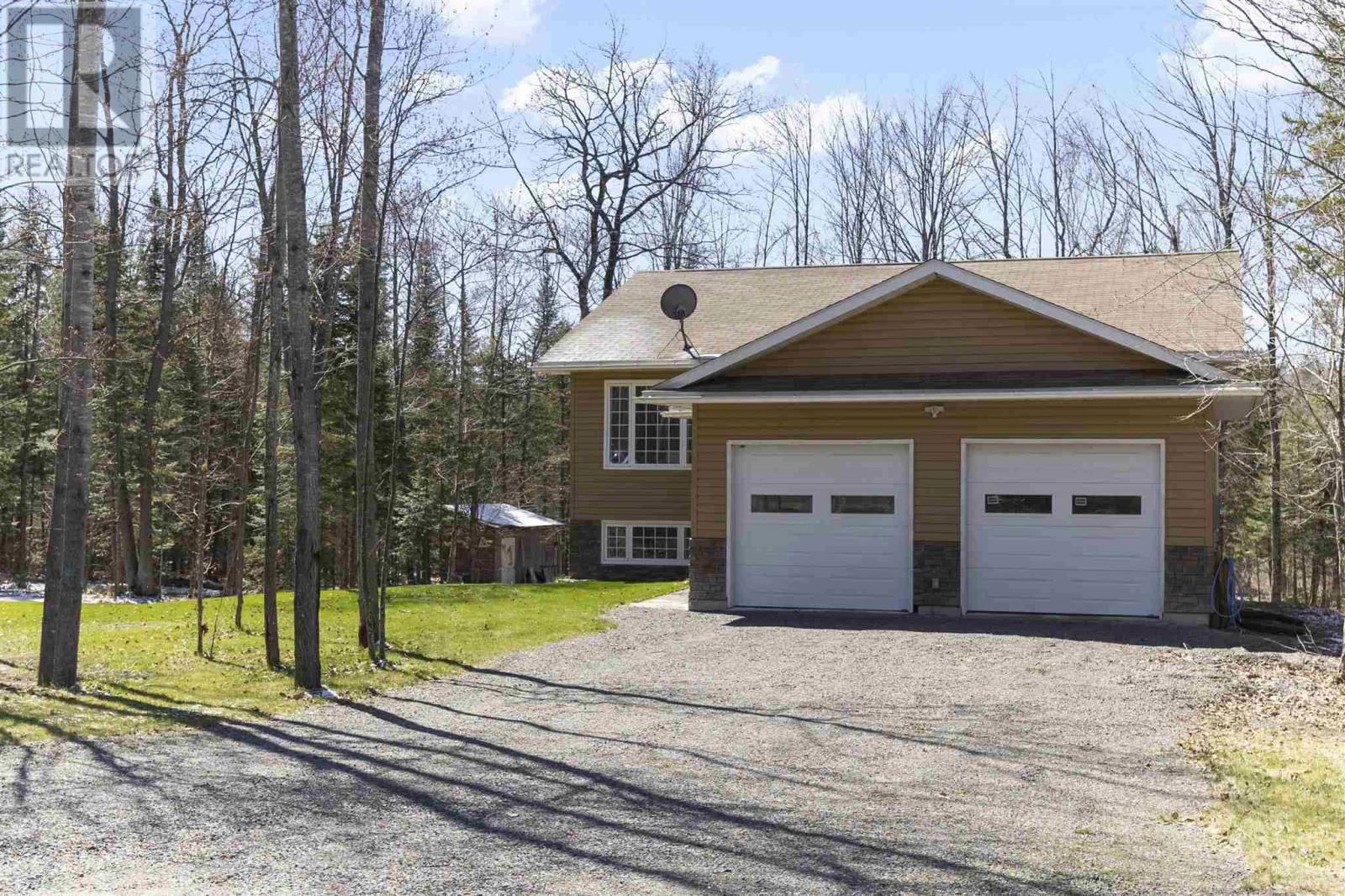 B - 47 RIVER DR Image 37