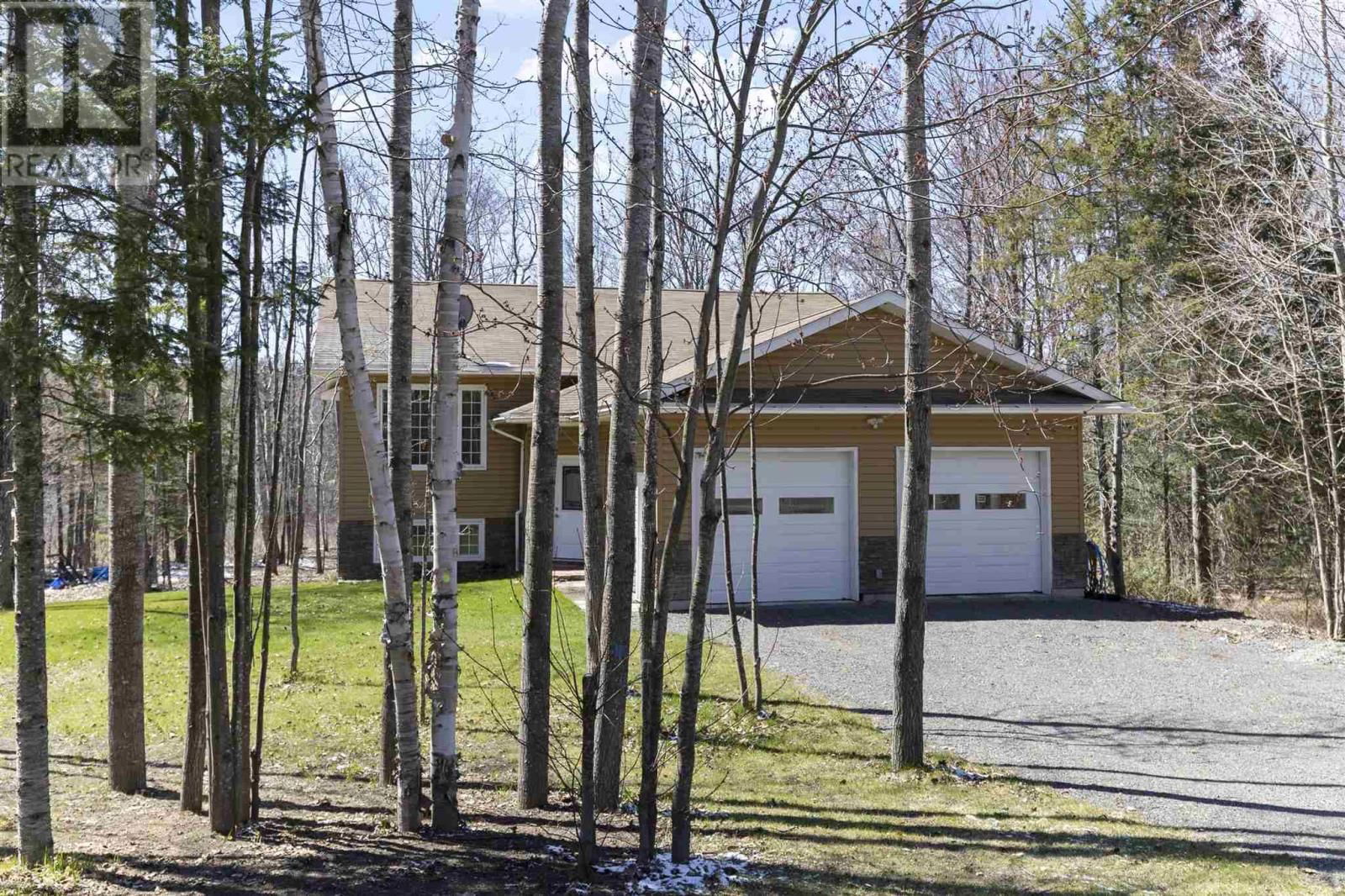 B - 47 RIVER DR Image 38