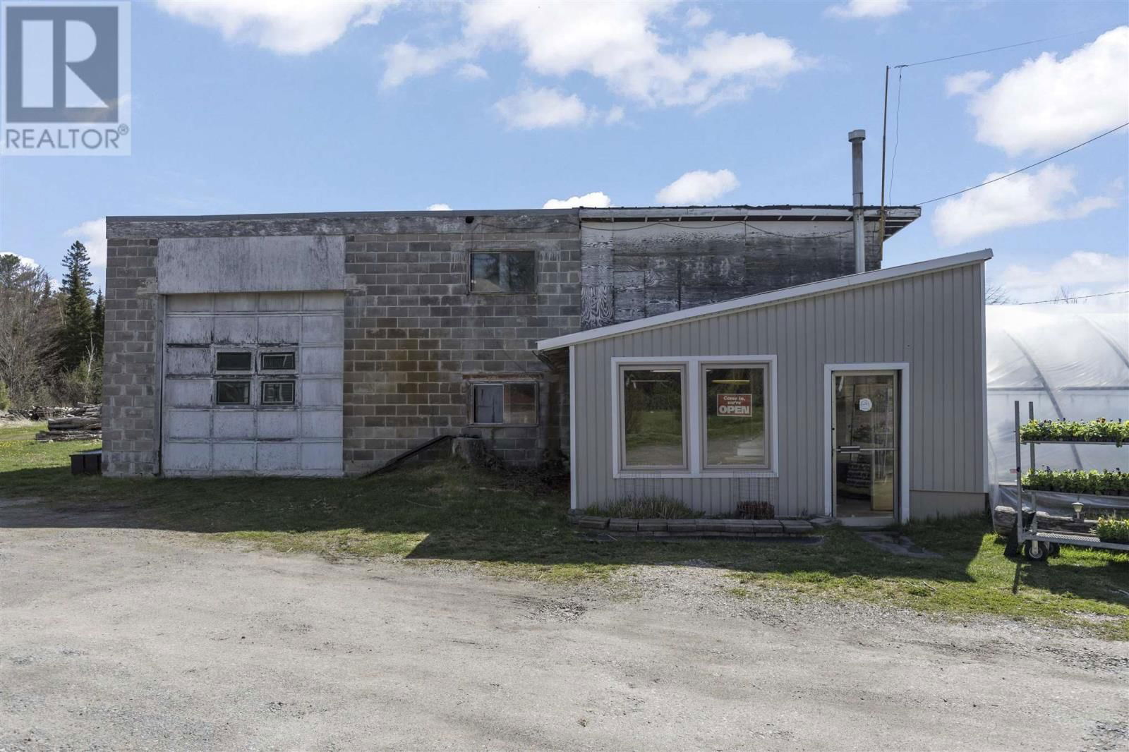 8450 HIGHWAY 17 E Image 44