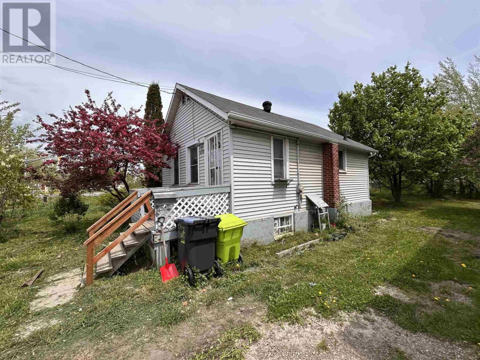 438 SHERBOURNE ST Image 2