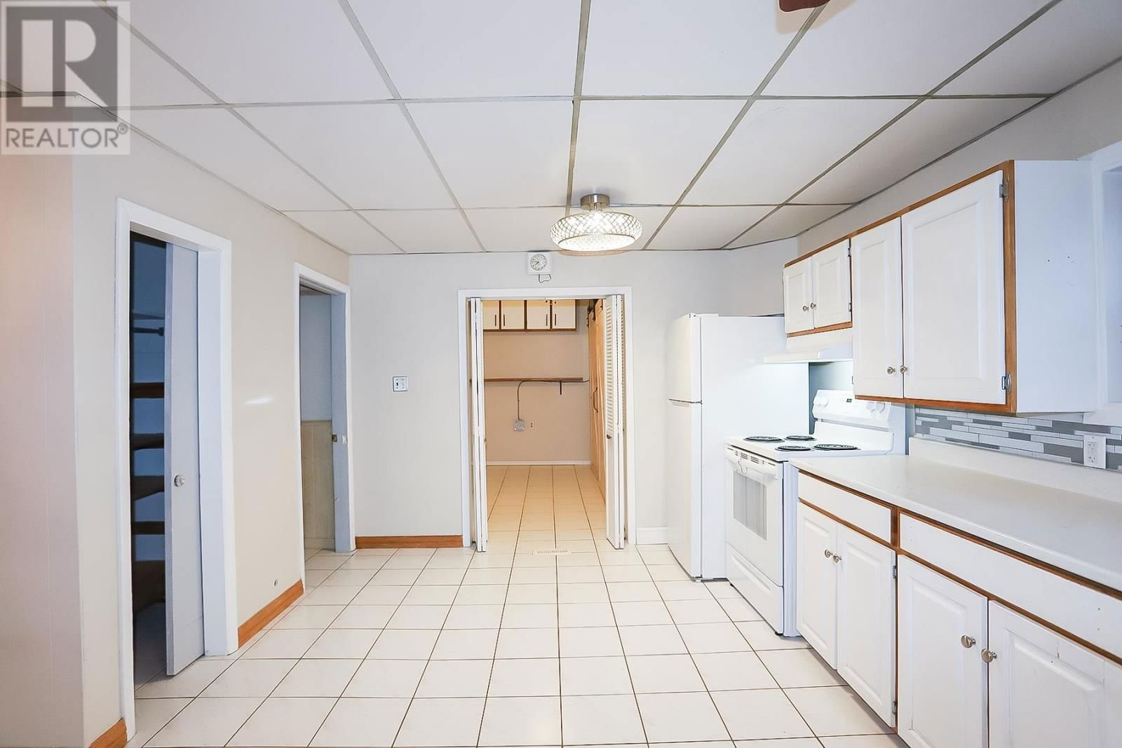 278 SELBY RD Image 10
