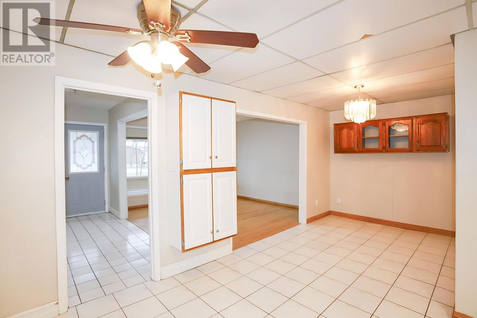 278 SELBY RD Image 17
