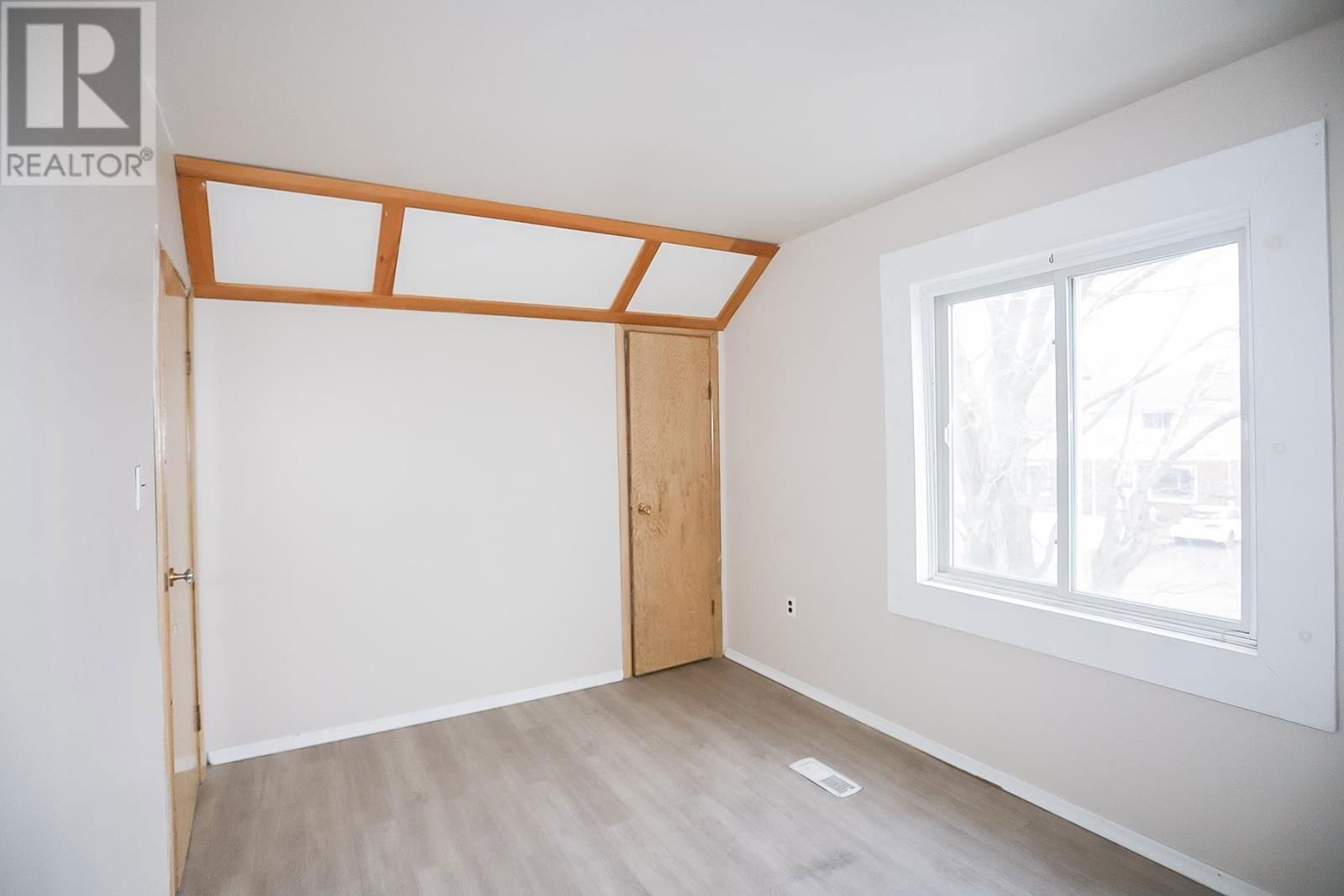 278 SELBY RD Image 26
