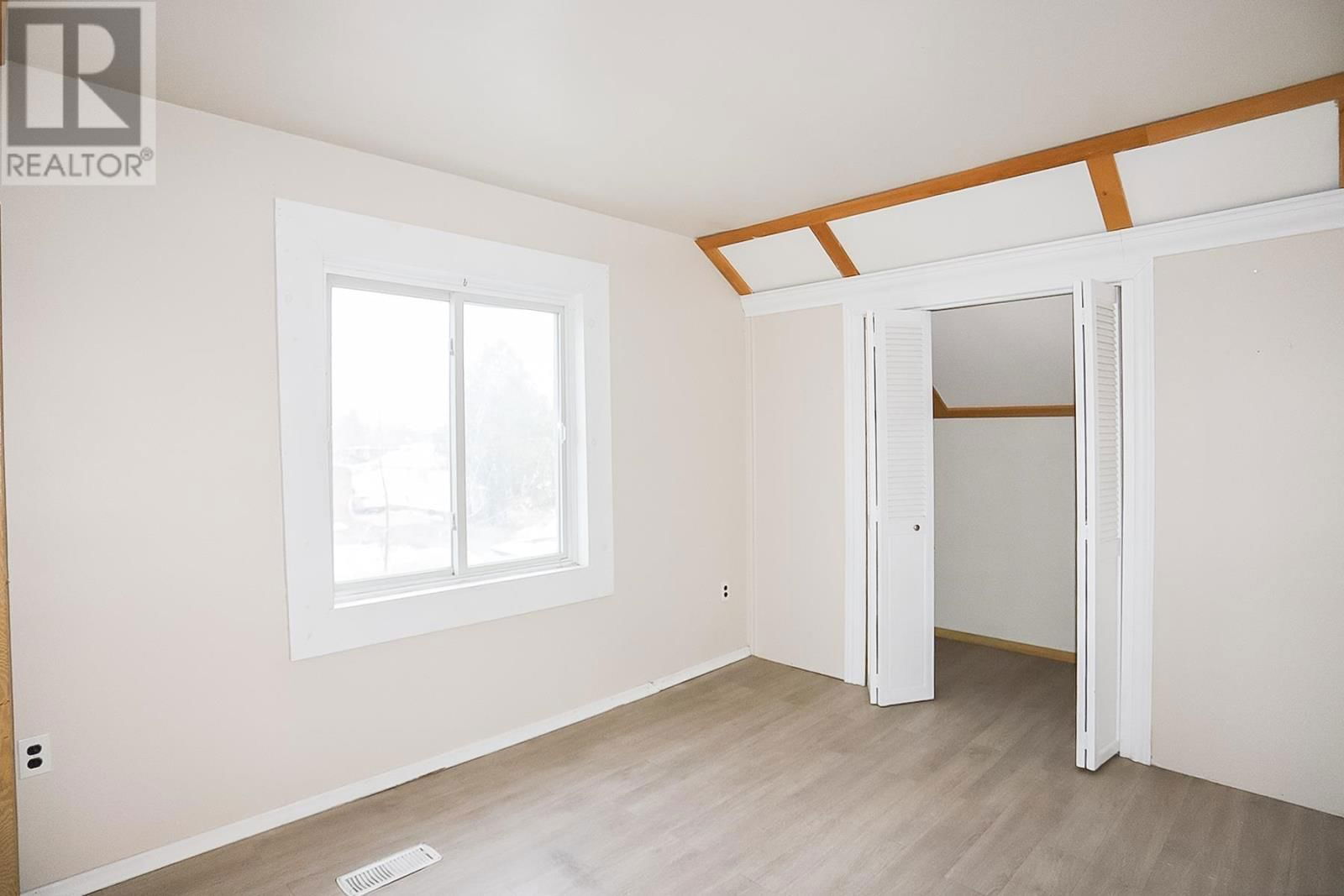 278 SELBY RD Image 27