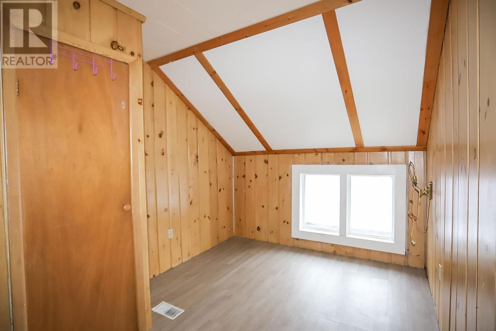 278 SELBY RD Image 29
