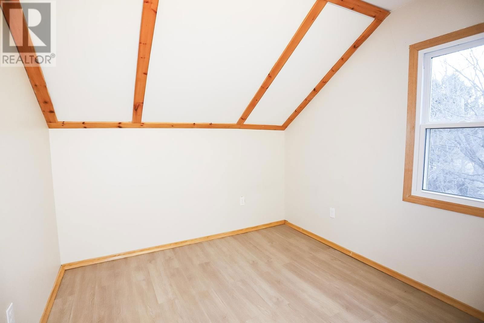 278 SELBY RD Image 30