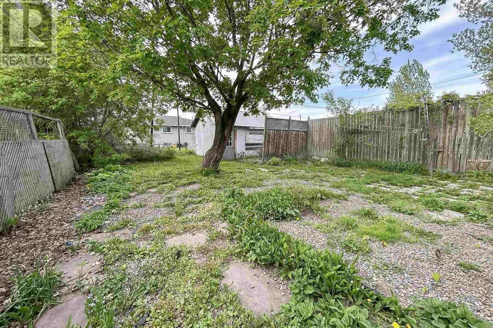 278 SELBY RD Image 38