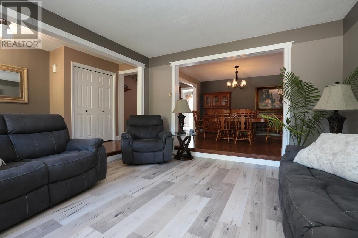 37 BEECH ST Image 15