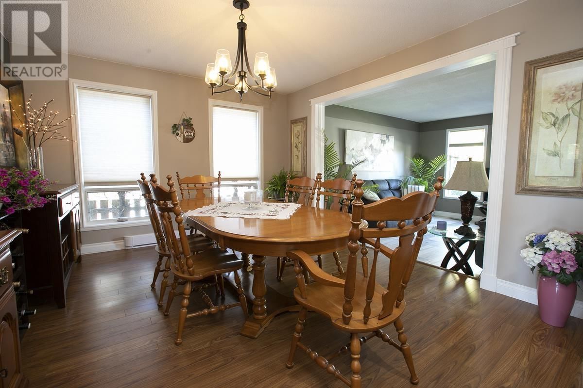 37 BEECH ST Image 18