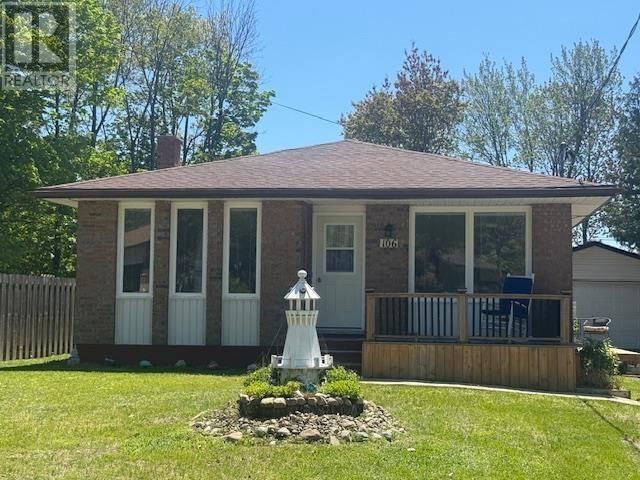 106 ROUSSEAU CRES Image 1