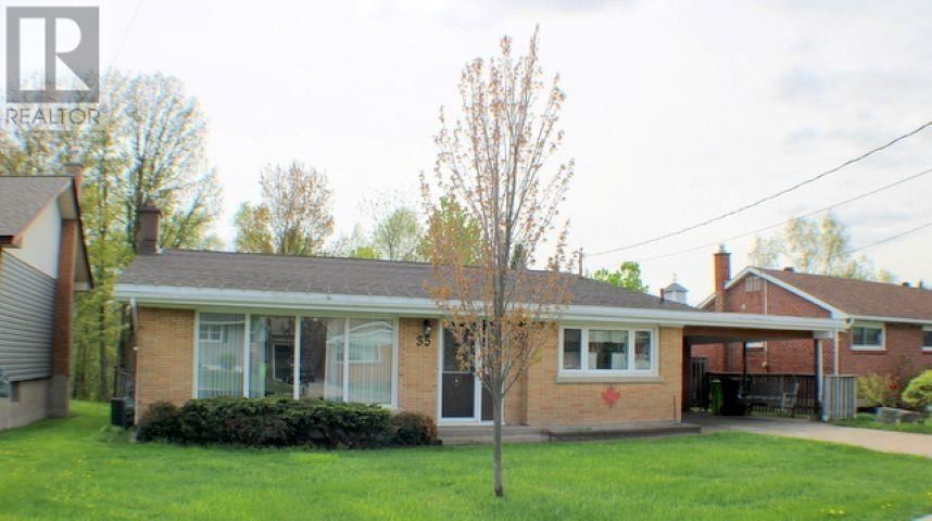 35 WHITE OAK DR Image 1