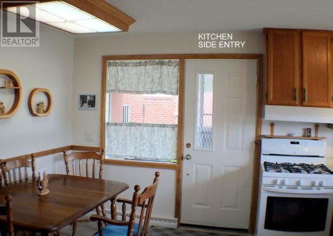 35 WHITE OAK DR Image 3