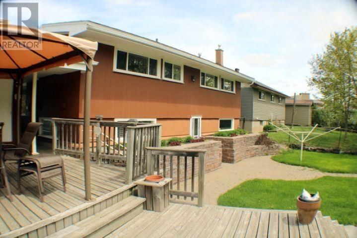 35 WHITE OAK DR Image 32