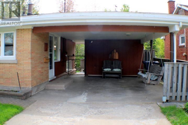 35 WHITE OAK DR Image 40