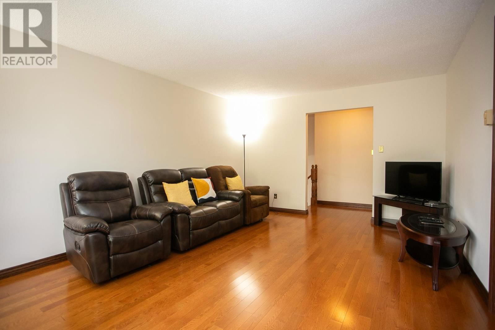 25 HEALY ST Image 19