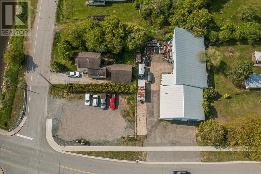 7 FRANCES ST Image 36