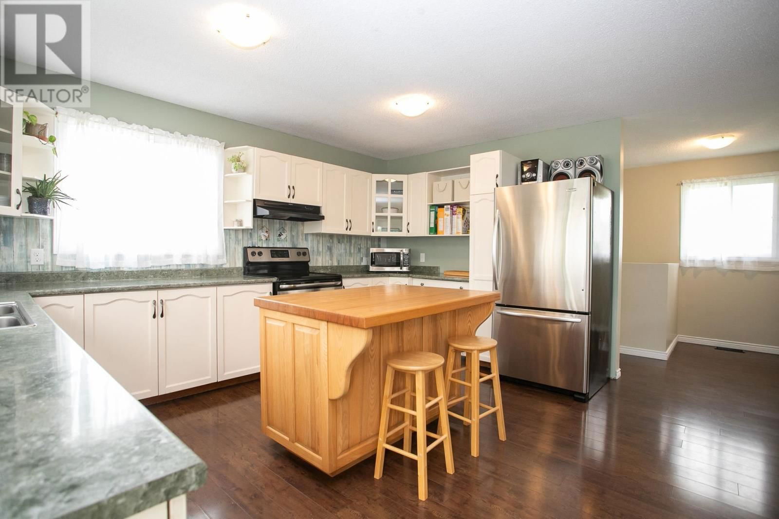 188 LAKE GEORGE RD Image 12