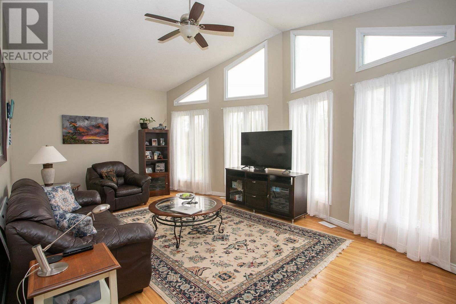 188 LAKE GEORGE RD Image 17