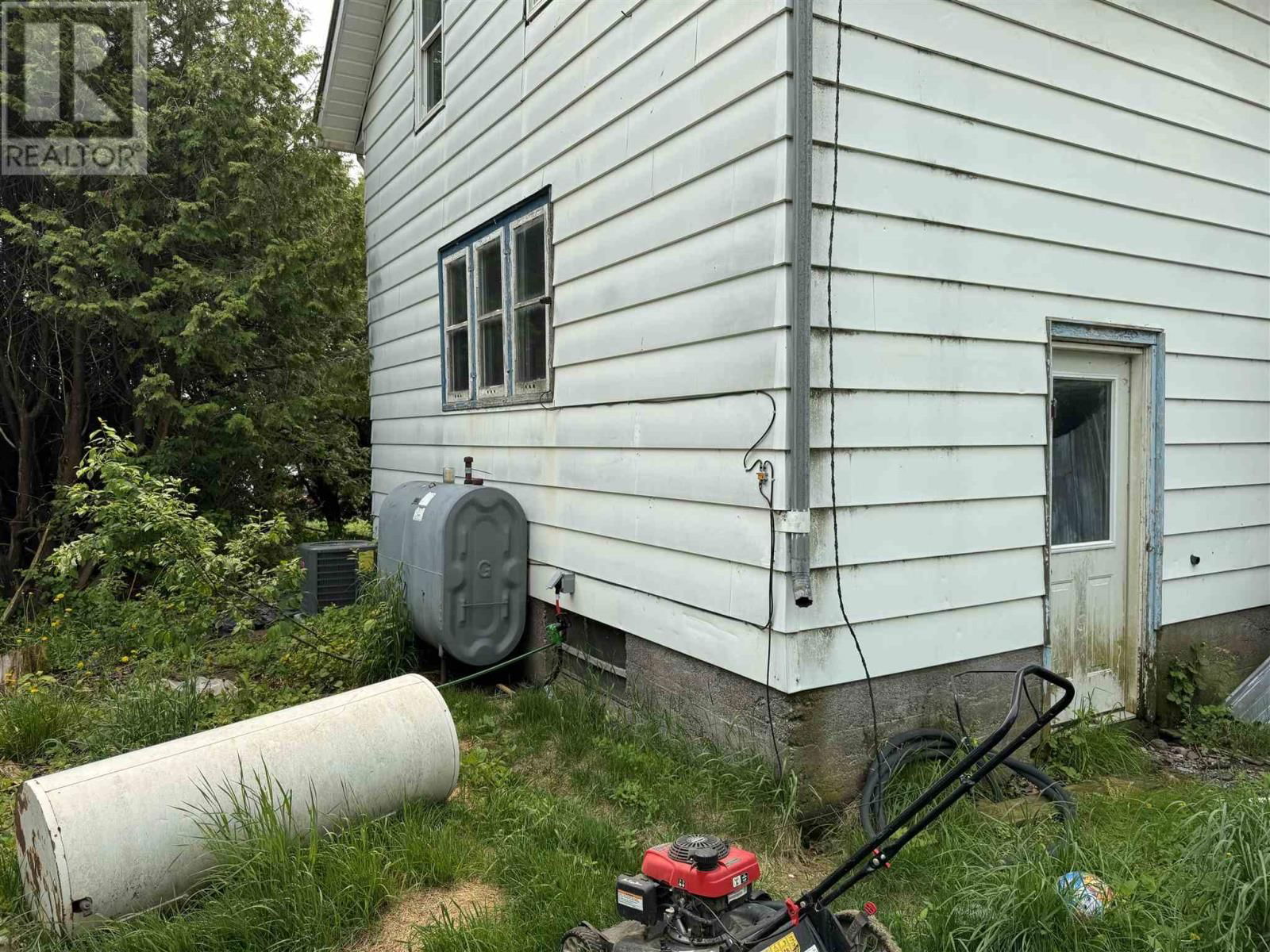 504 MCPHAIL RD Image 11
