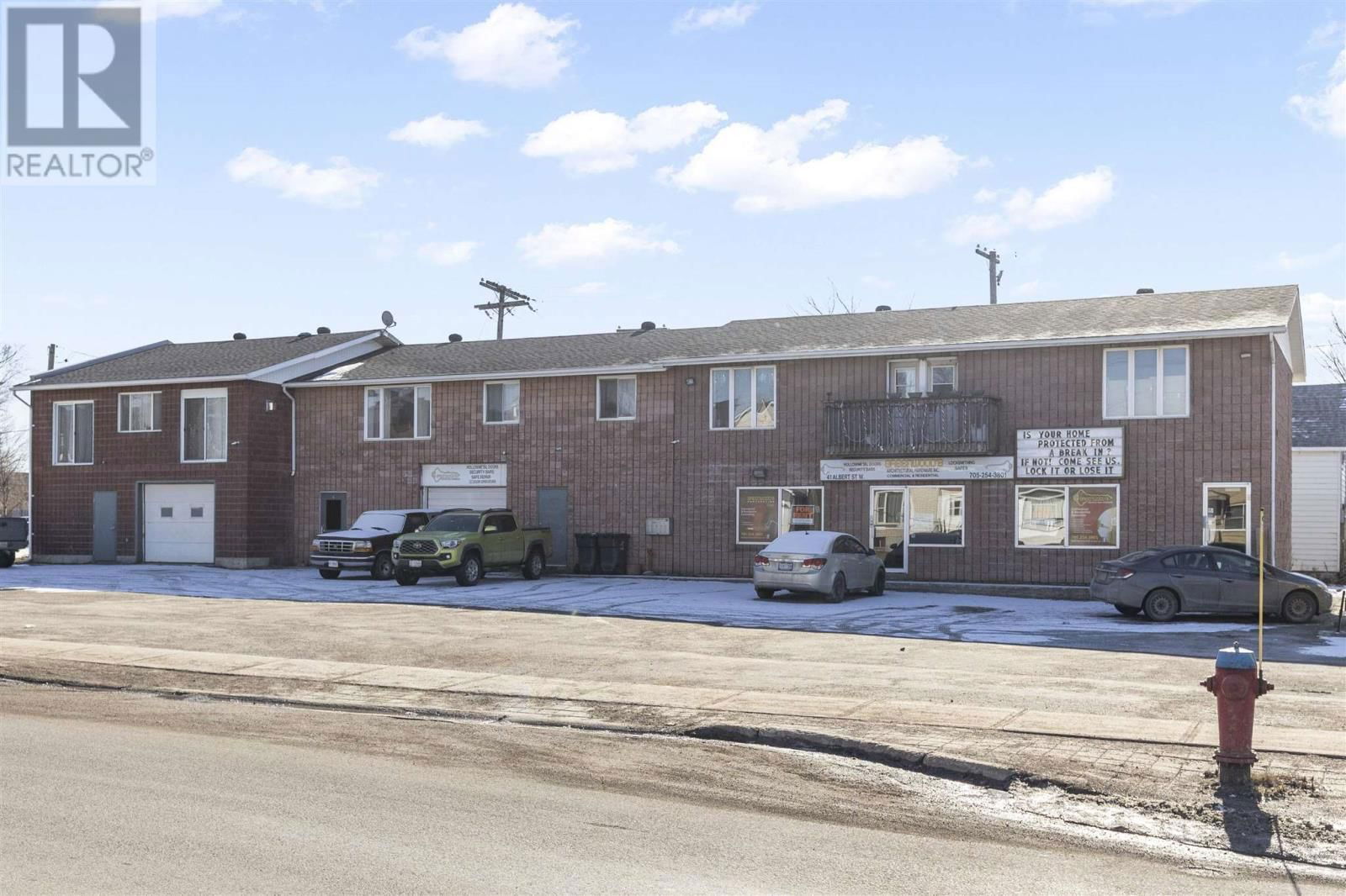 41 ALBERT ST Image 1