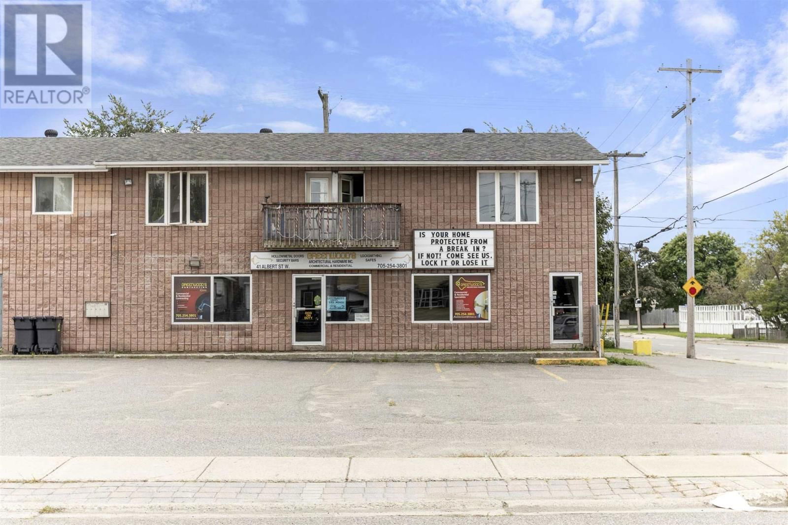 41 ALBERT ST Image 3