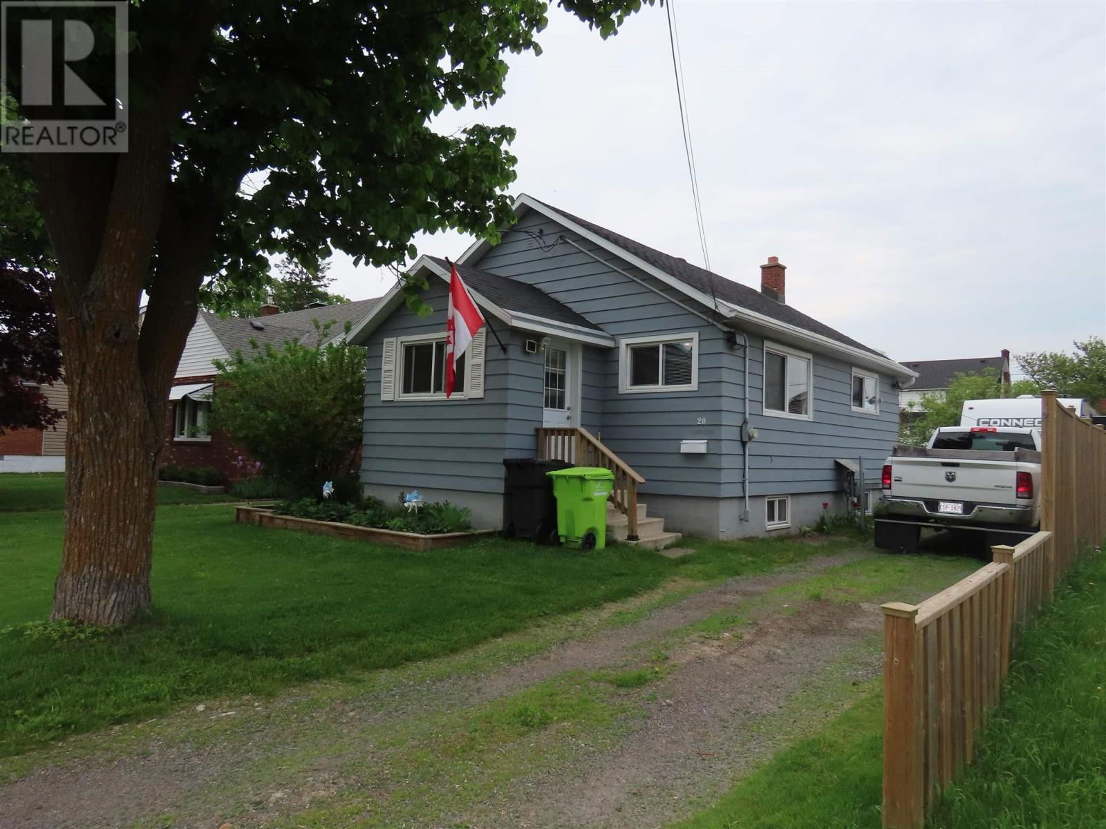 20 CHESTNUT ST Image 1