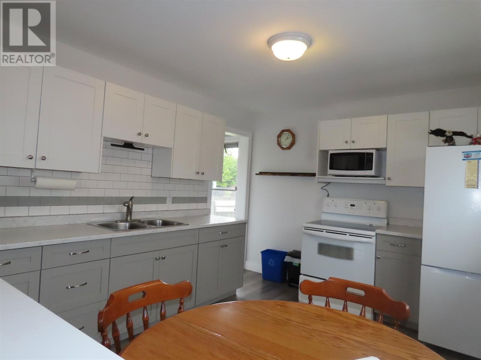 20 CHESTNUT ST Image 18
