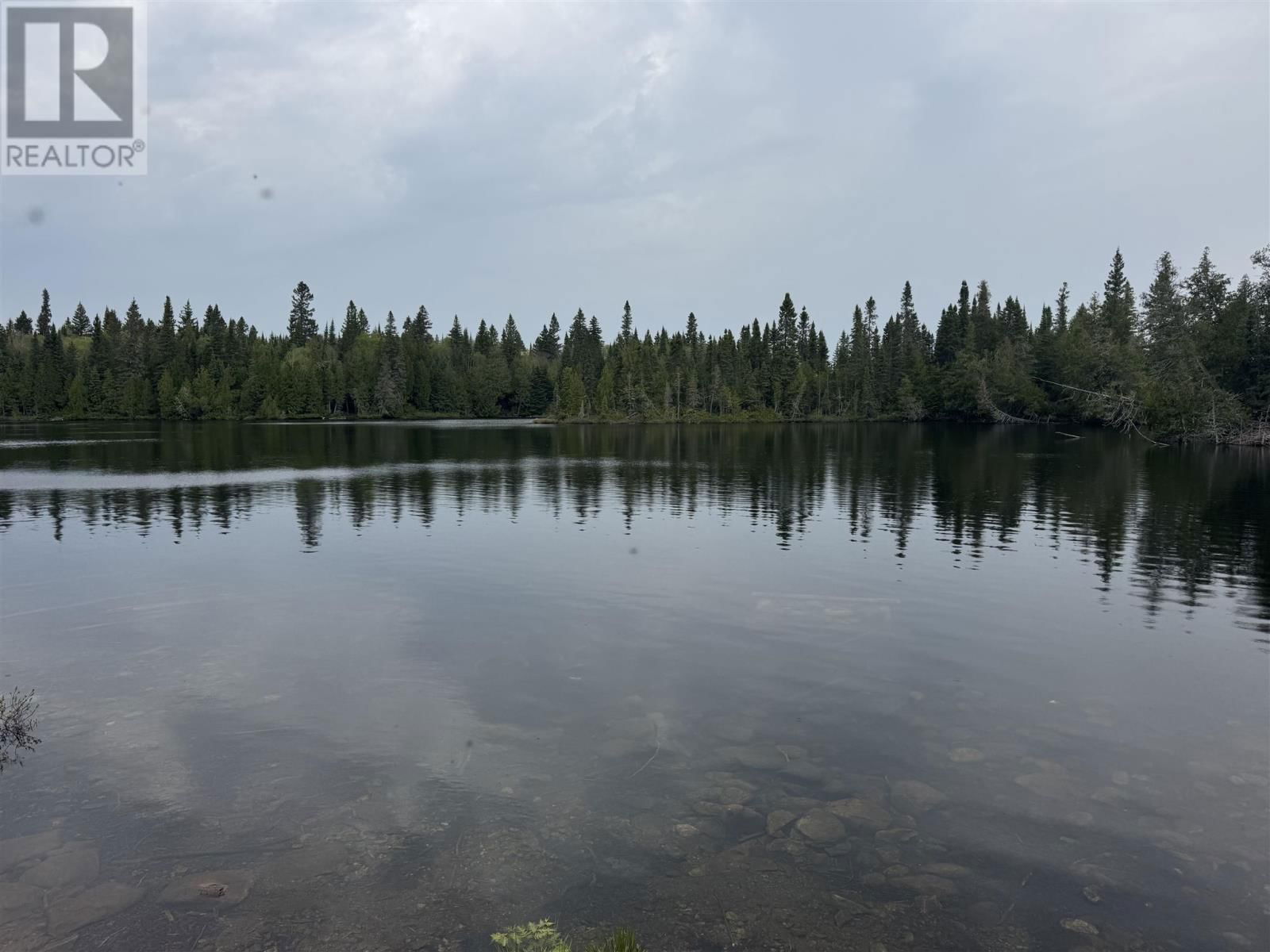 LOONSKIN LAKE Image 11