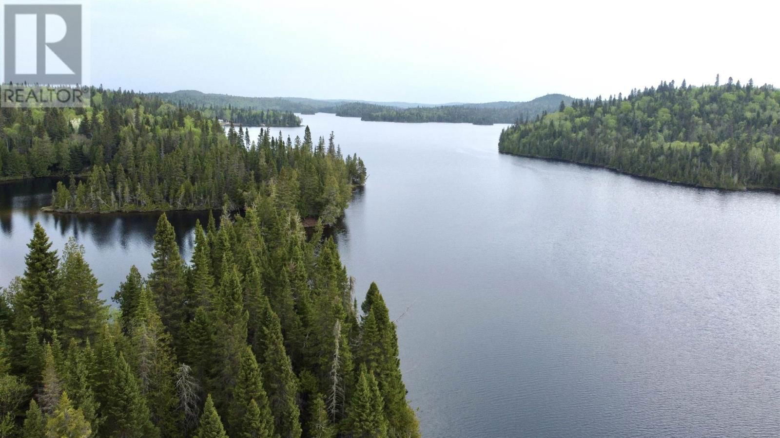 LOONSKIN LAKE Image 3