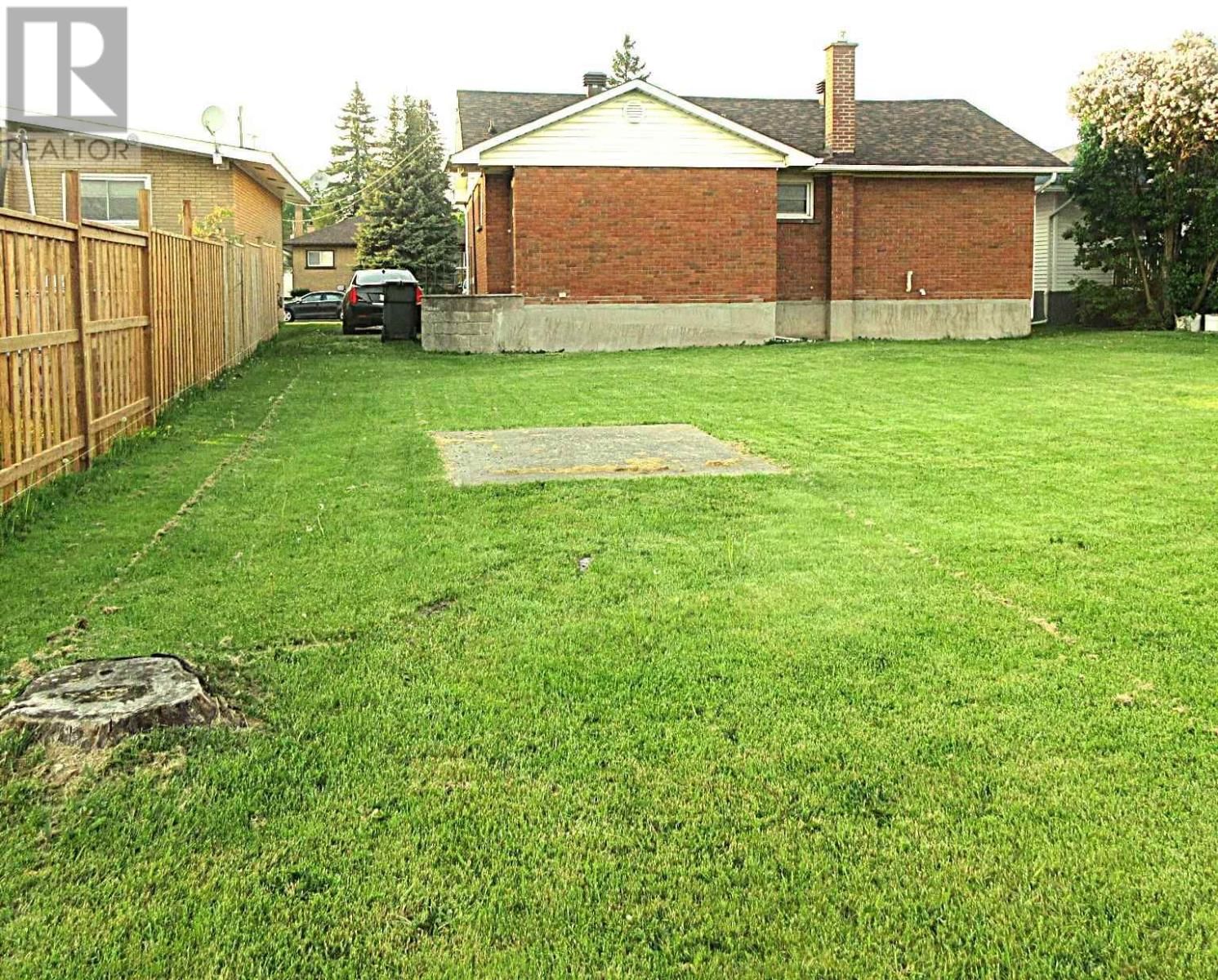 131 RUTH ST Image 18