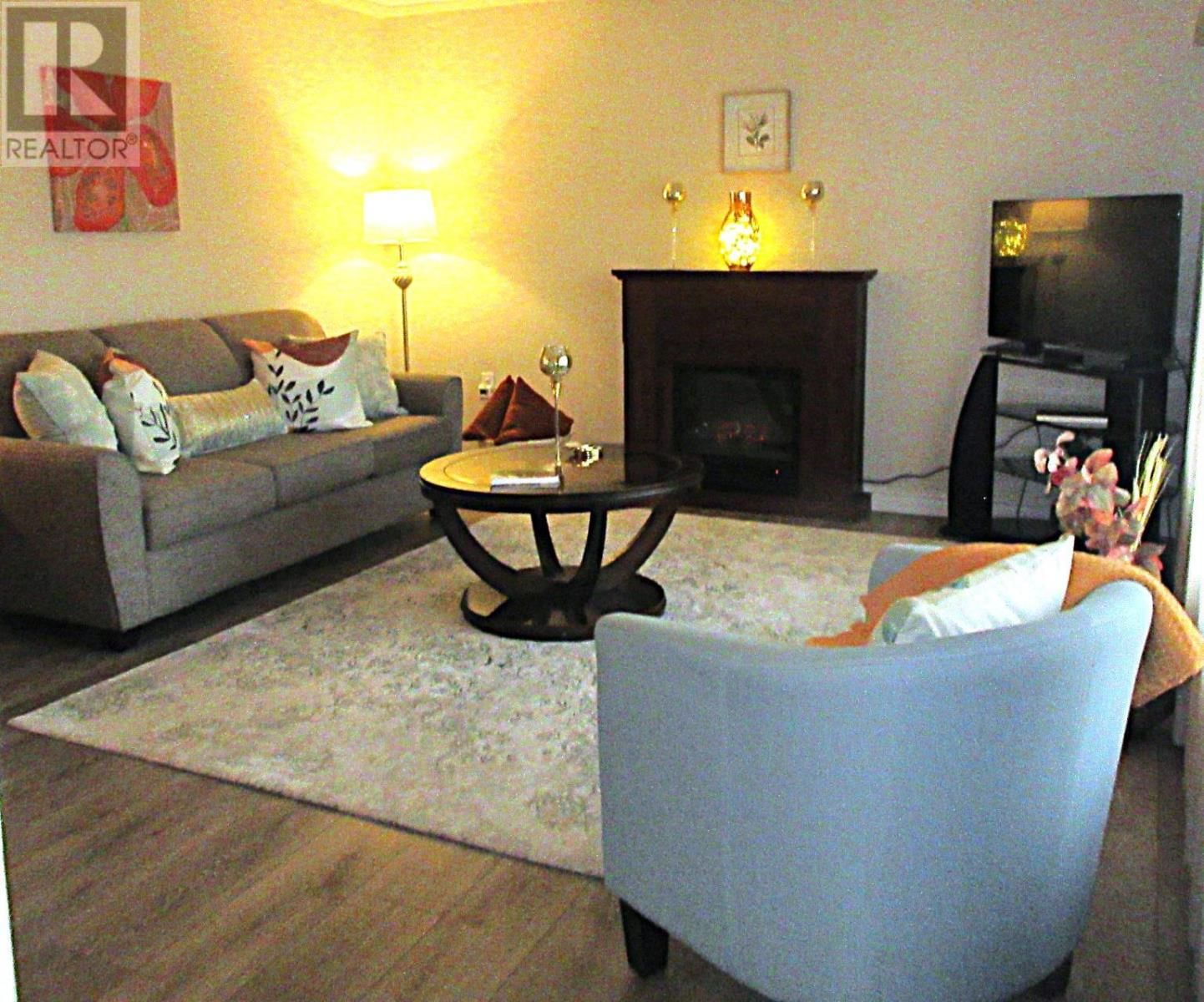 131 RUTH ST Image 3
