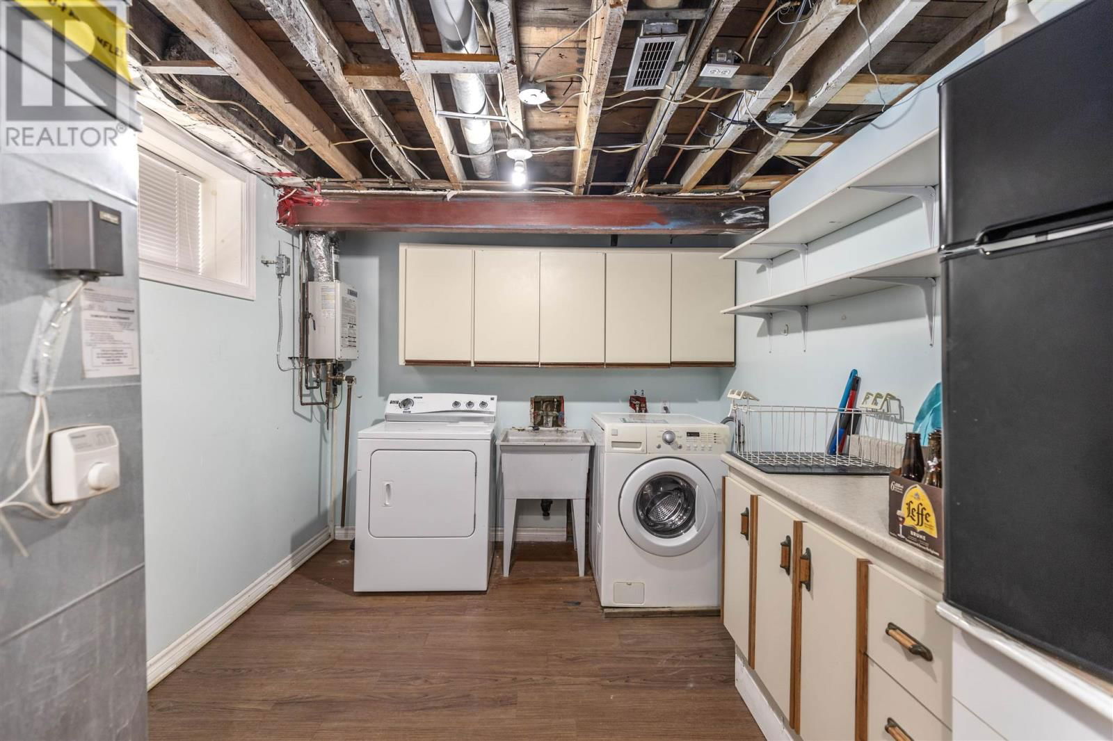 314 MOODY ST Image 27