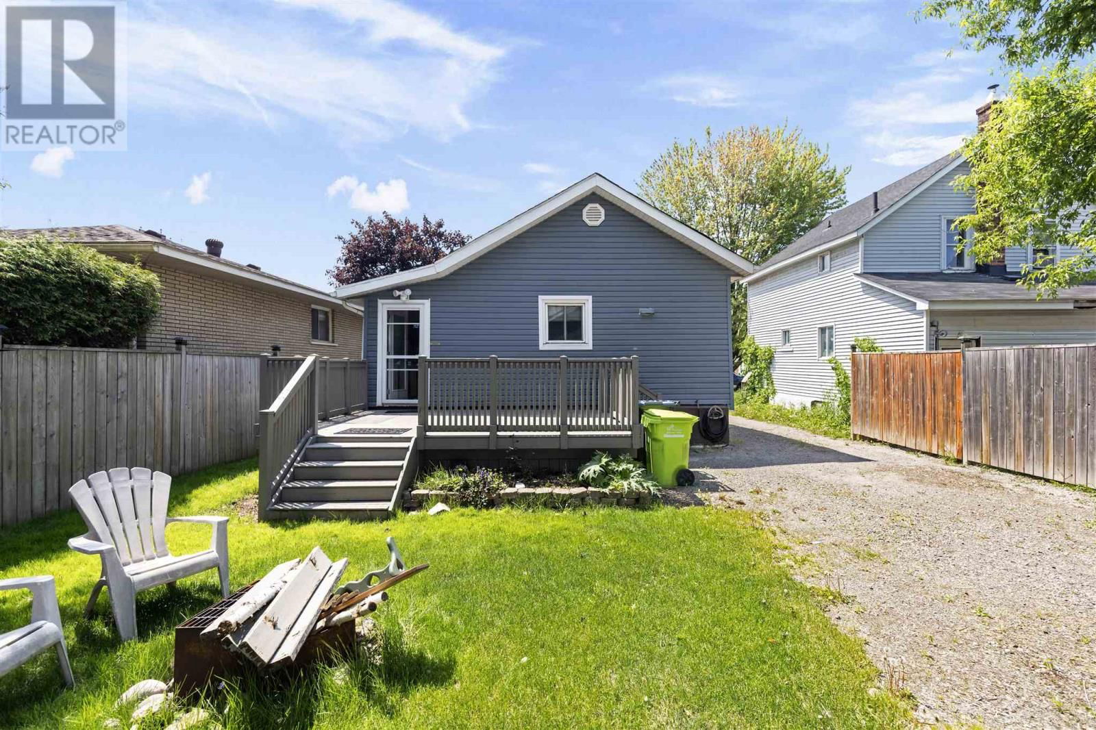 314 MOODY ST Image 30
