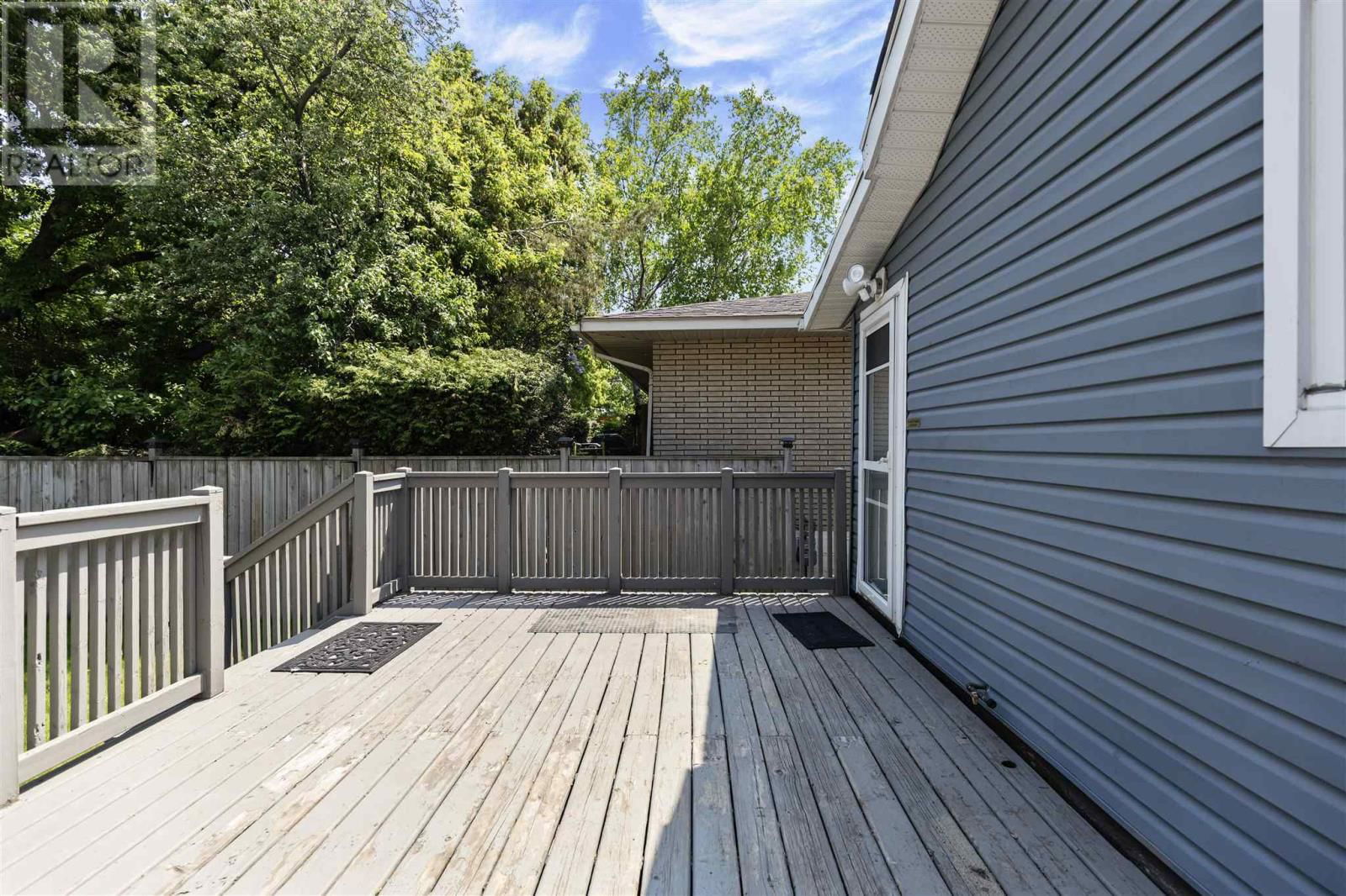 314 MOODY ST Image 35