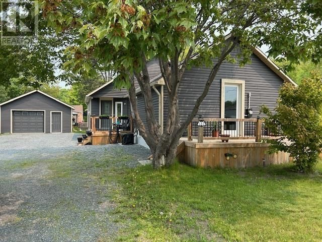 137 LEACOCK ST Image 1