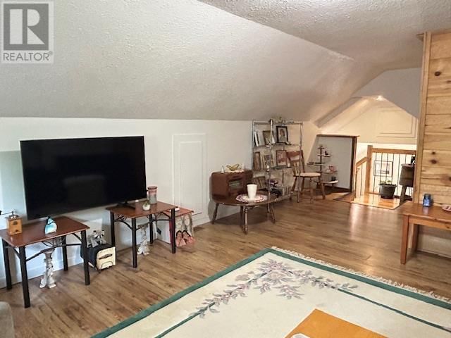137 LEACOCK ST Image 21