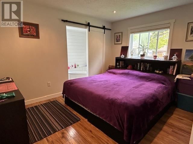 137 LEACOCK ST Image 28