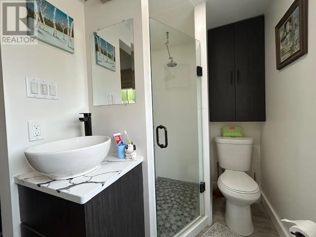 137 LEACOCK ST Image 31