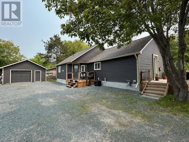 137 LEACOCK ST Image 37