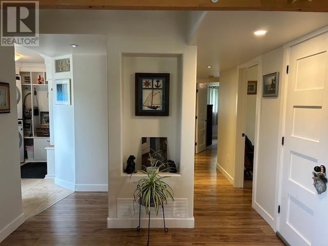 137 LEACOCK ST Image 8