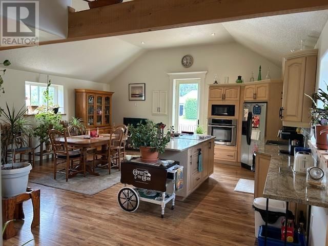 137 LEACOCK ST Image 9