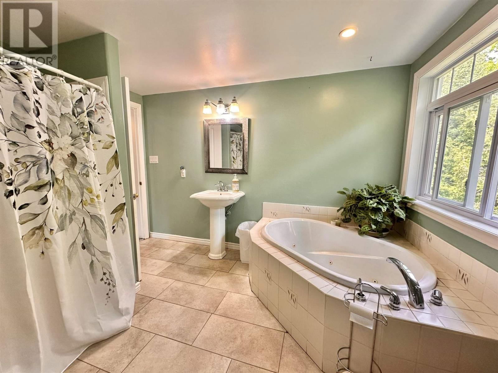 884 DUNLOP SHORES RD Image 26
