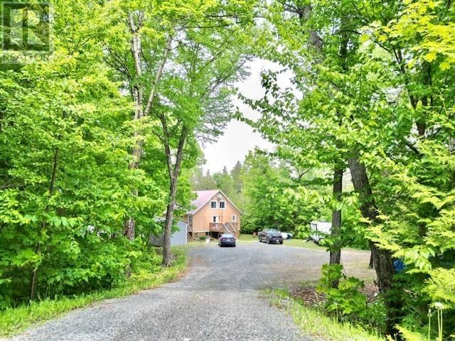 884 DUNLOP SHORES RD Image 37