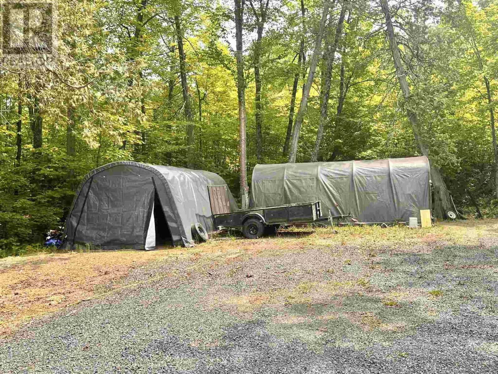 884 DUNLOP SHORES RD Image 49