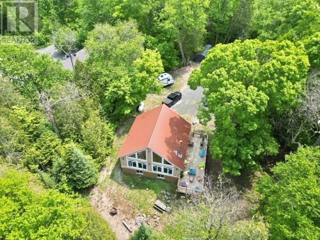 884 DUNLOP SHORES RD Image 5