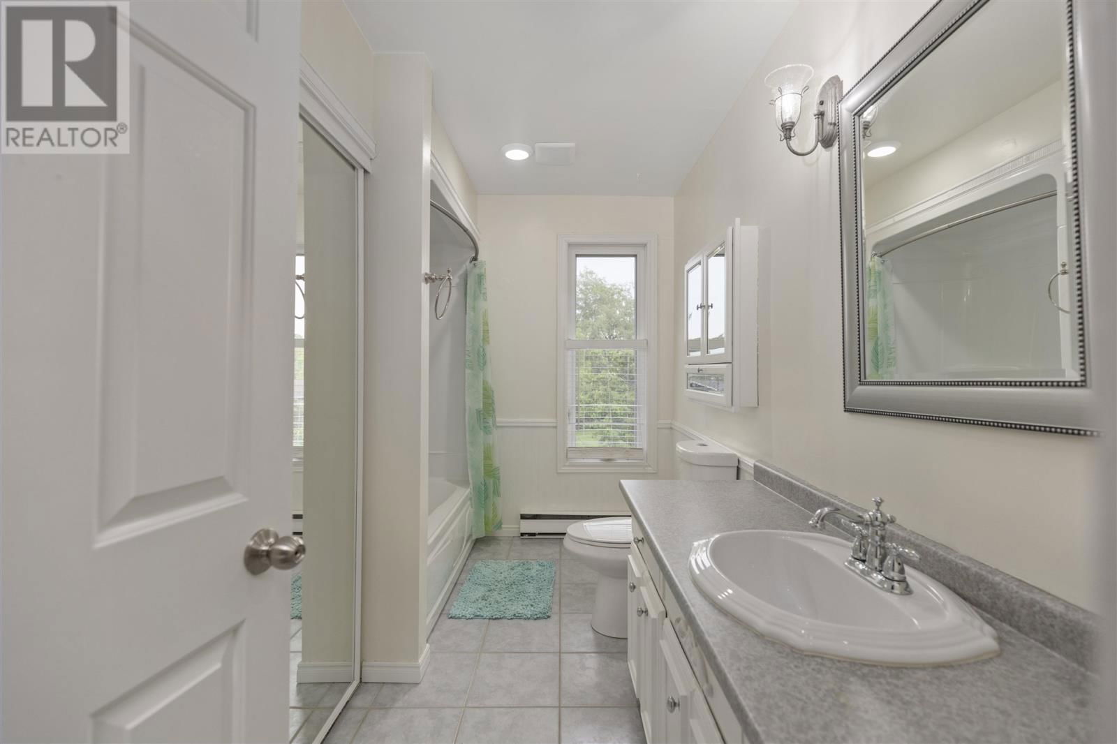 16 CHARLOTTE DR Image 33