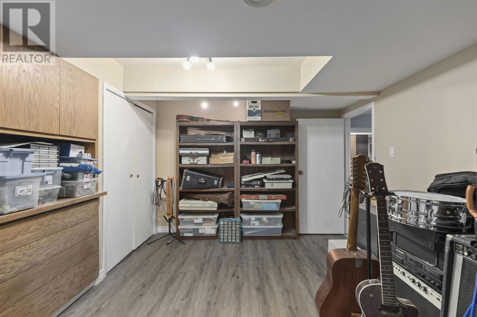 16 CHARLOTTE DR Image 38