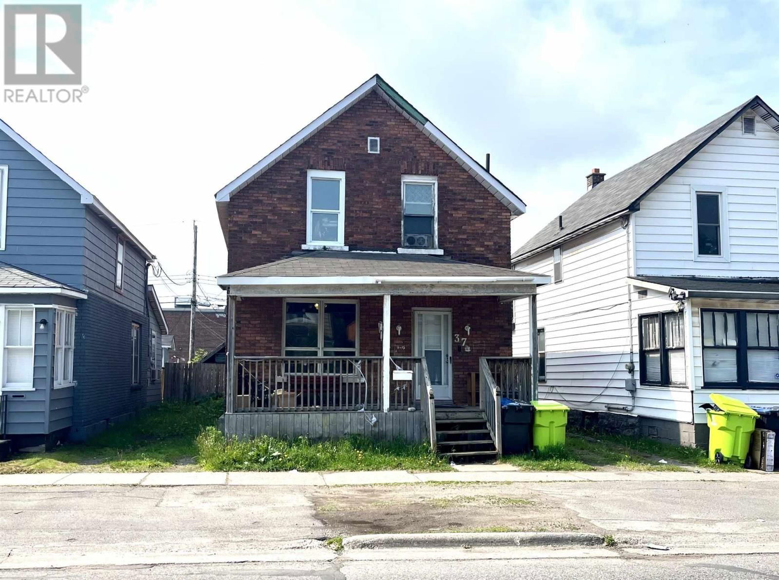 37 CATHCART ST Image 2