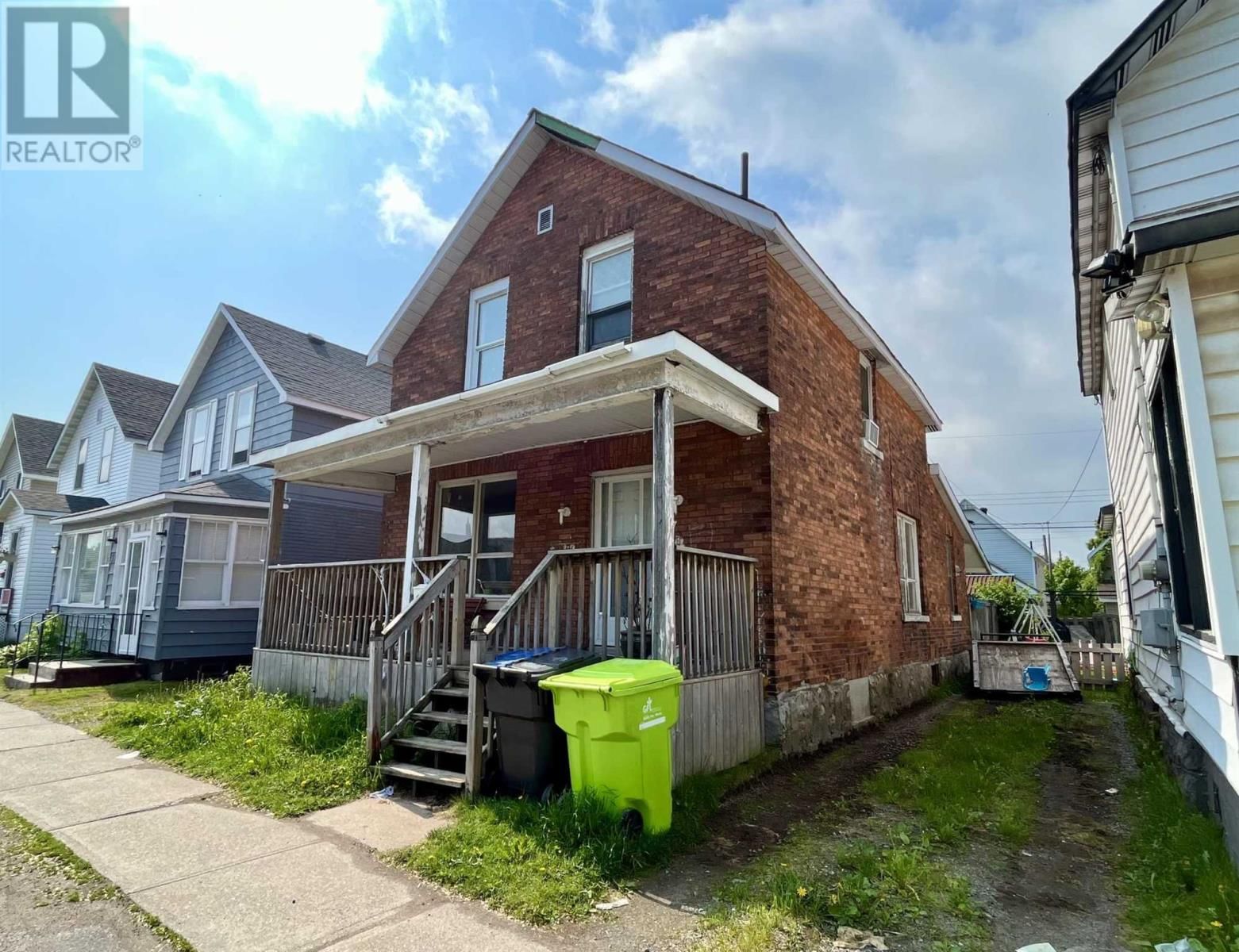 37 CATHCART ST Image 3