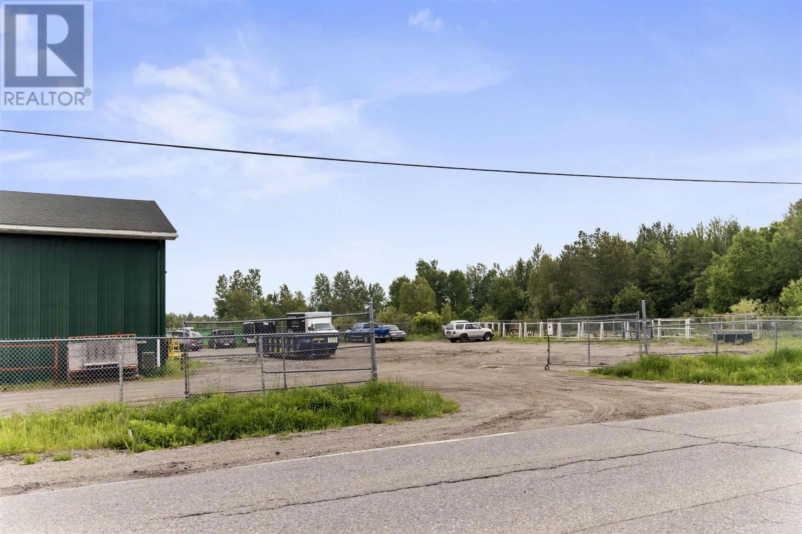 1281 GREAT NORTHERN RD Image 16